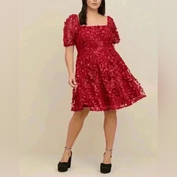 Torrid Red feminine whimsical, whimsy Floral Lace Mini Dress size 12 NWT - Picture 2 of 12